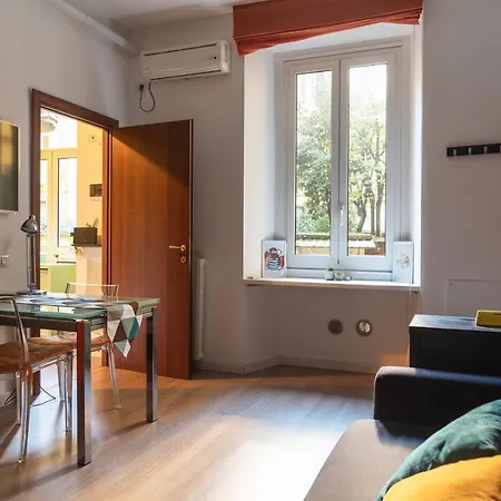 Casa Monet - 10 Minuti Dal Duomo ミラノ